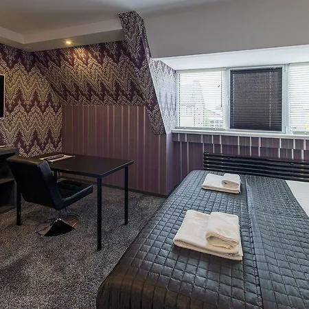 Monte Dana Amsterdam Airport Hotel *