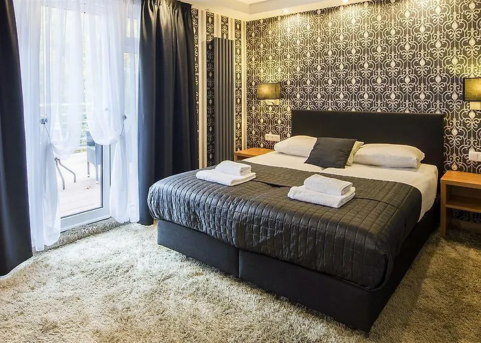 Hotel Monte Dana Amsterdam Airport *